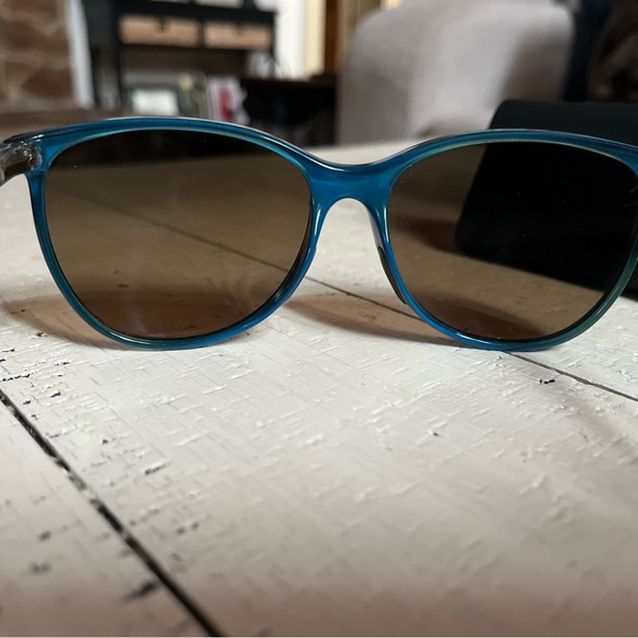 Maui Jim Ocean Sunglasses - Picture 7 of 8